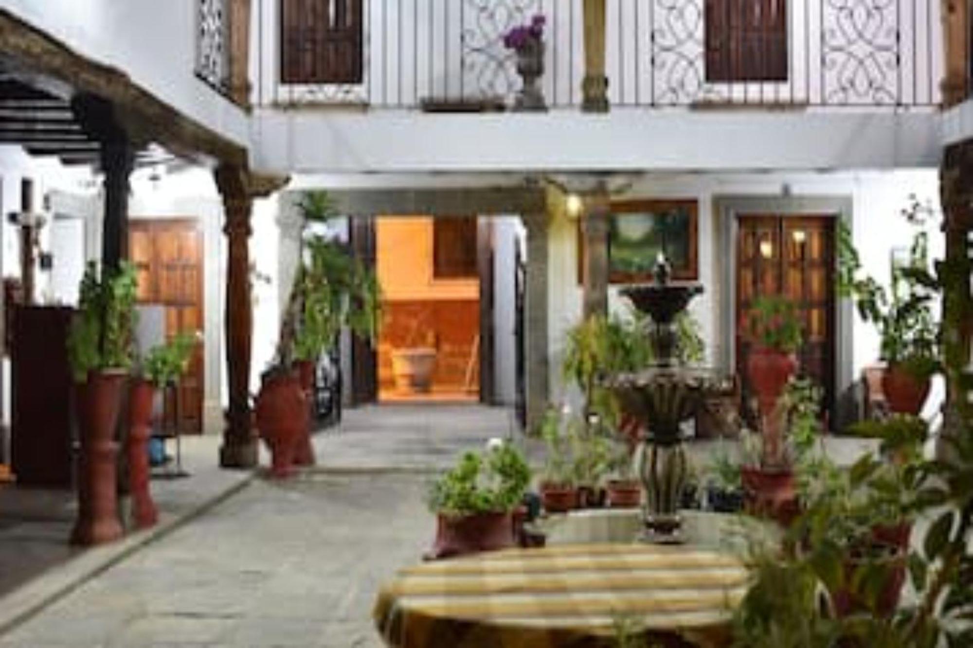 Capital O Colón, Ciudad Guzmán Jalisco 5*